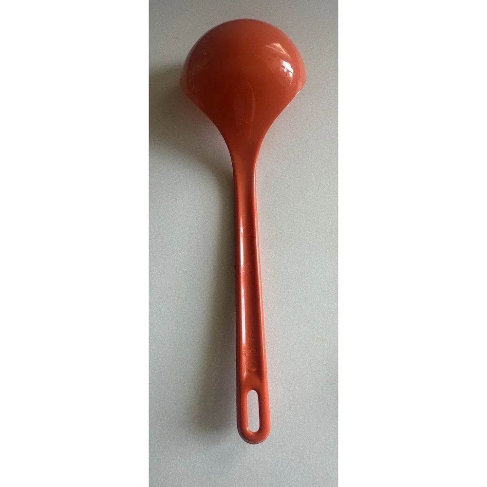 Rubbermaid Ladle‎ Orange Vintage Kitchen Cooking Retro Soup Serving Spoon